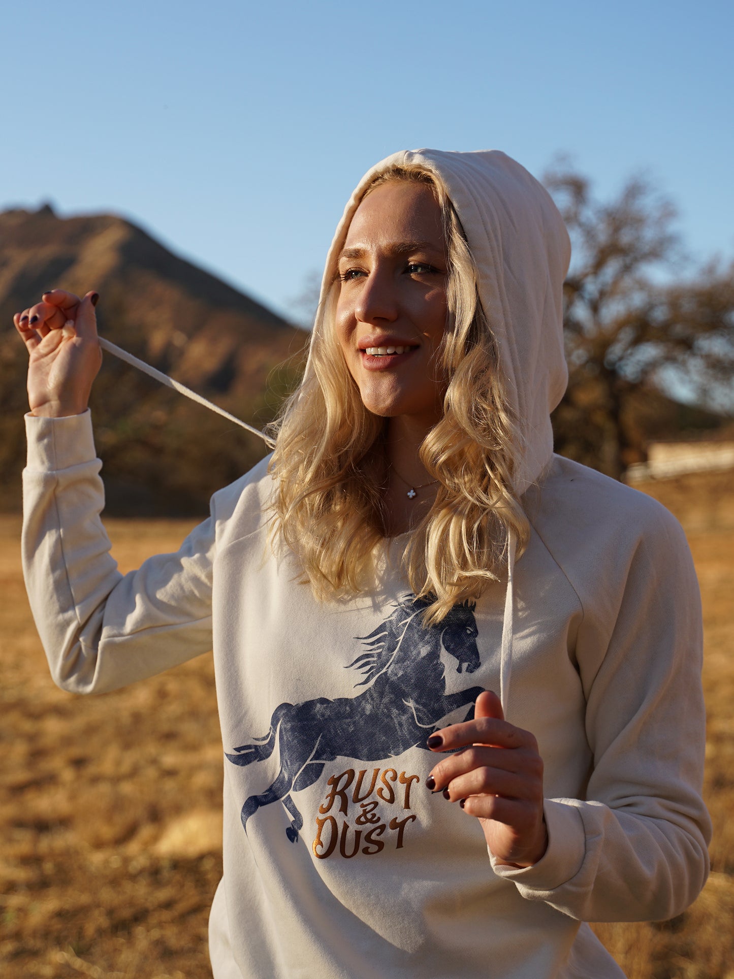 105 MUSTANG Hoodie