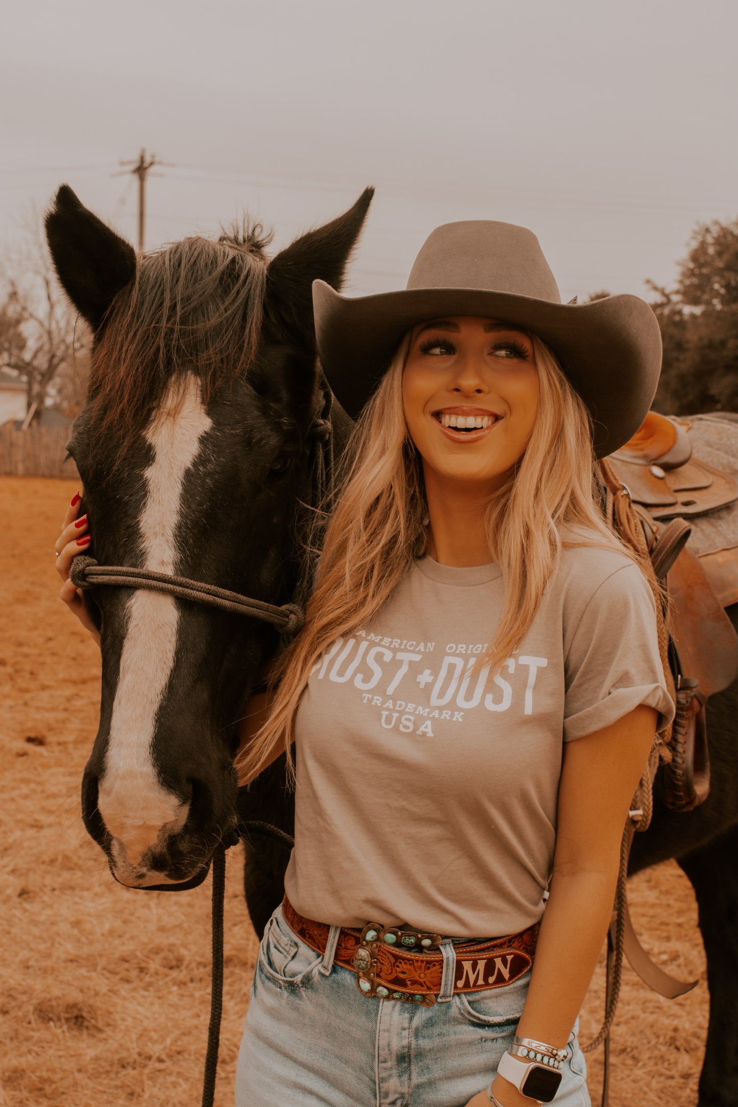 101 BADGE T-shirt